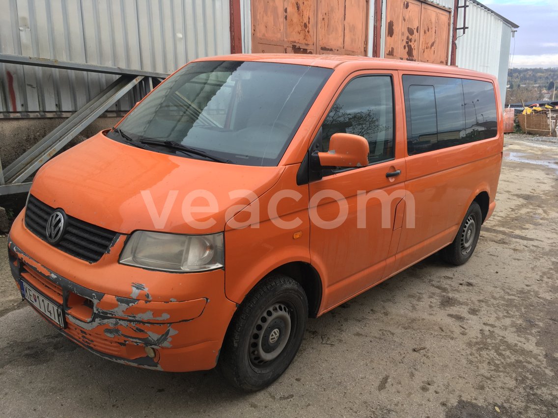 Online-Versteigerung: Volkswagen Transporter T5