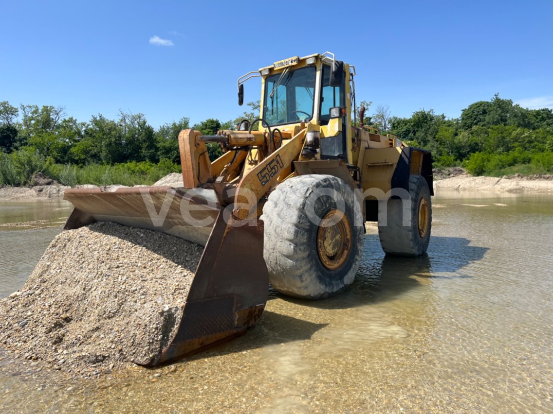 Online aukce: LIEBHERR  L551