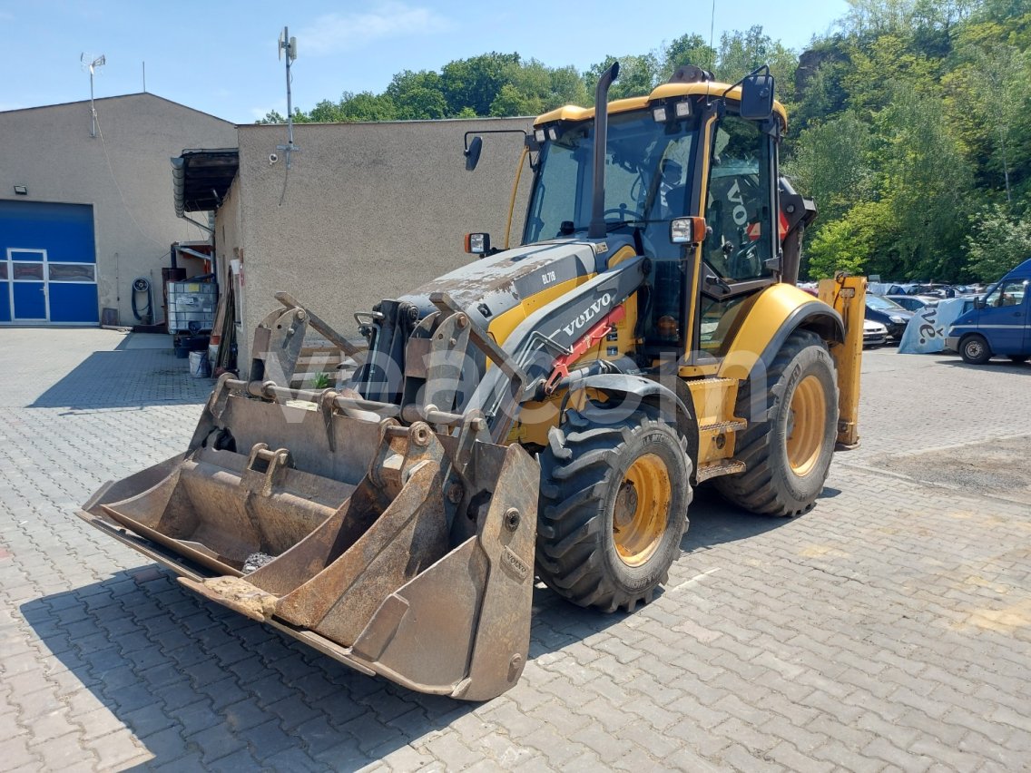 Online auction: VOLVO  BL 71 B