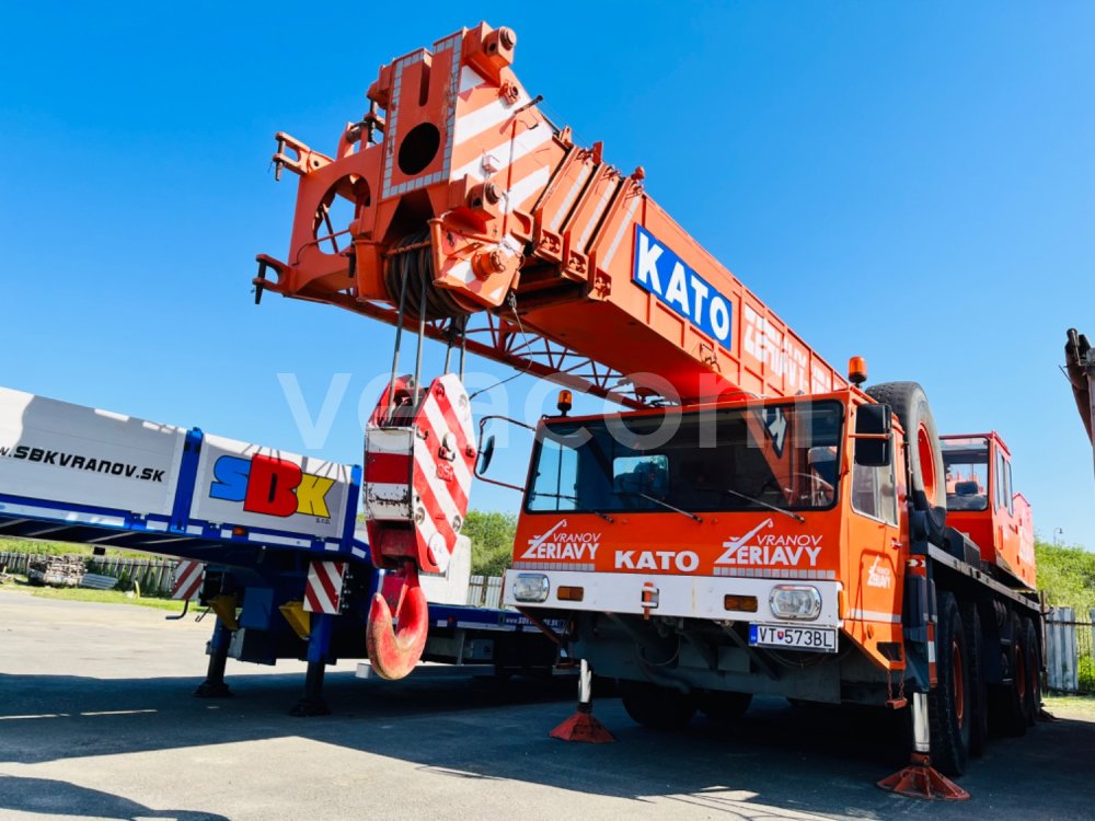 Online aukce:  KATO KA 800