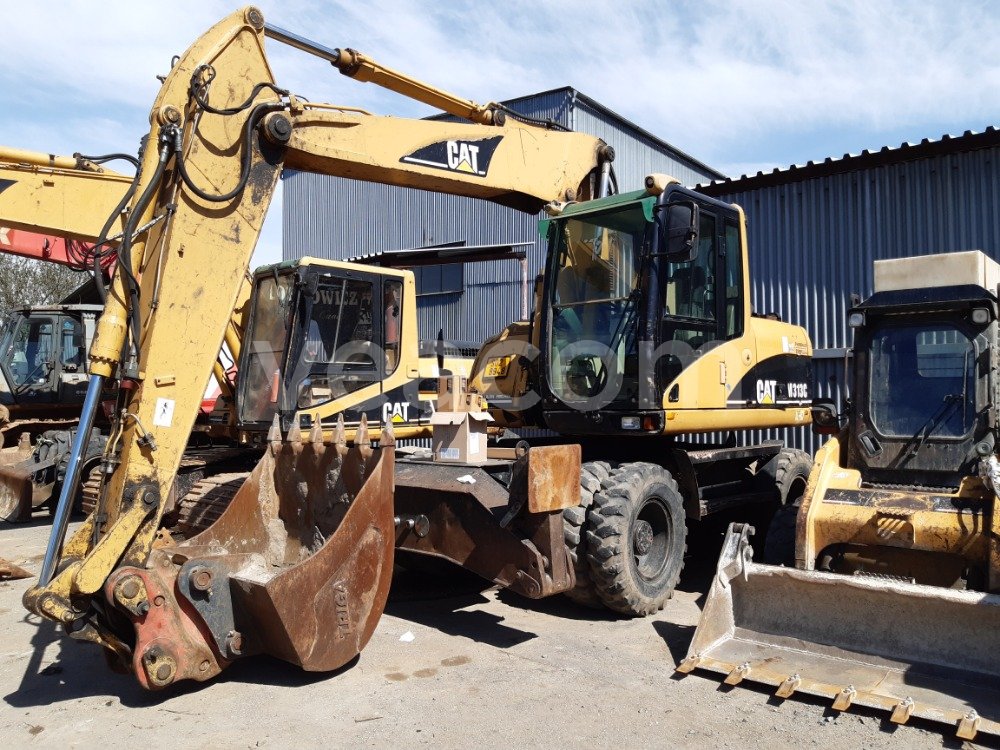 Online auction: CATERPILLAR  M 313 C