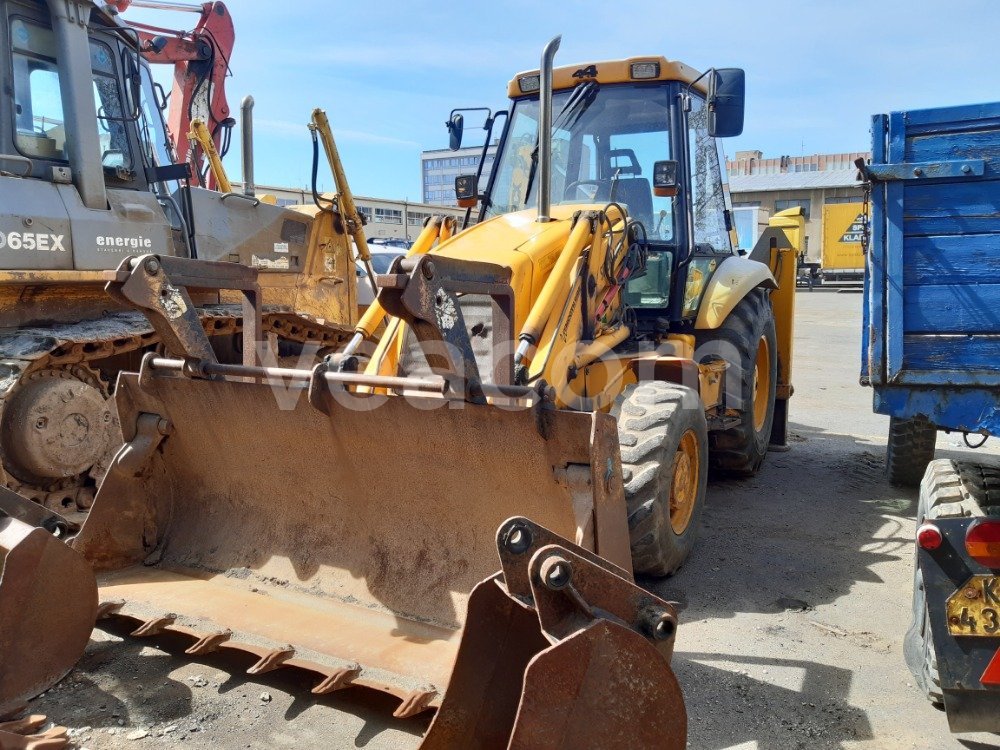 Online auction: JCB  3CX