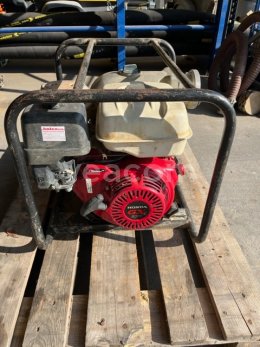 Online aukce: HONDA  WT 30
