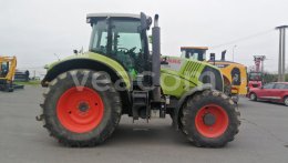 Online aukce: CLAAS  AXION 820