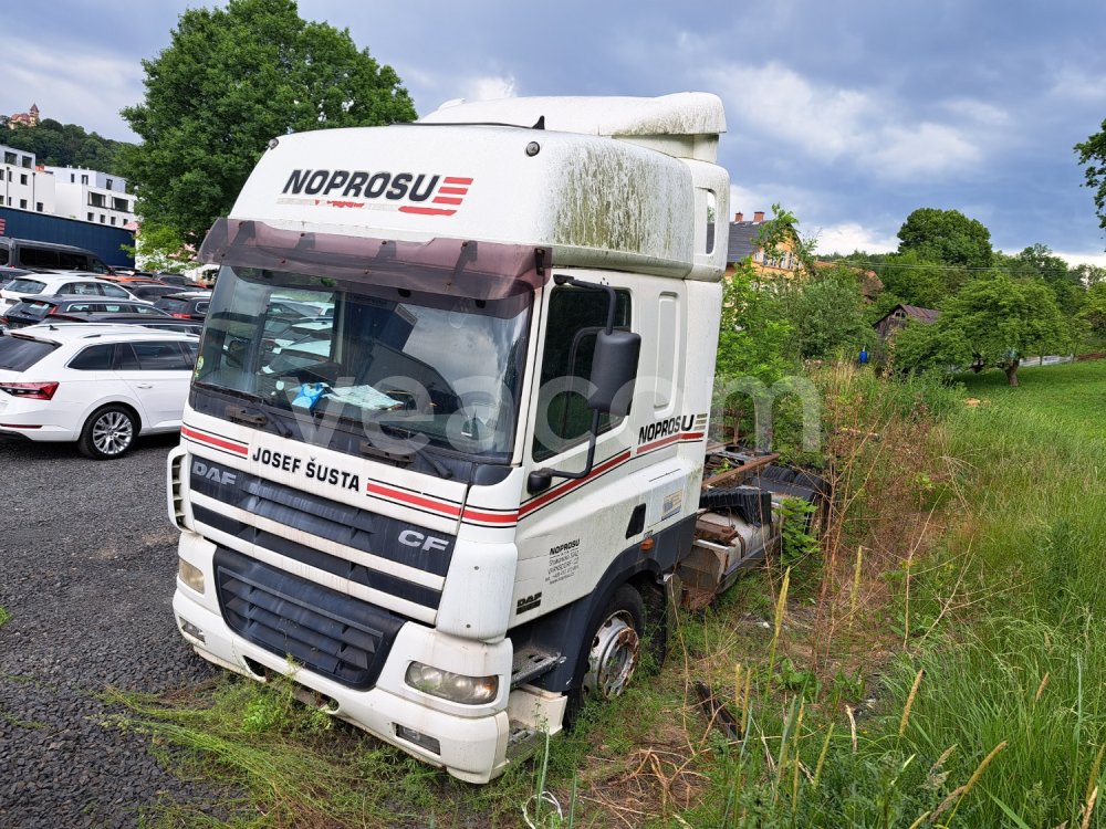 Online aukce: DAF  FAR CF85.430 6X2