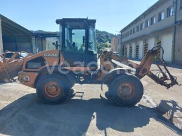Aukcja internetowa: CASE  321 E