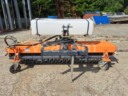 Online aukce:   TUCHEL PLUS 590-260