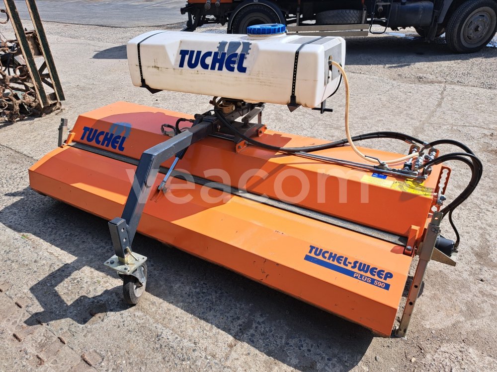 Online aukce:  TUCHEL PLUS 590-260