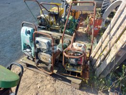 Online auction:   WACKER (2X VIBRAČNÍ PĚCH+VIBRAČNÍ DESKA)