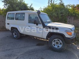Aukcja internetowa: TOYOTA  LAND CRUISER LC 78 4X4
