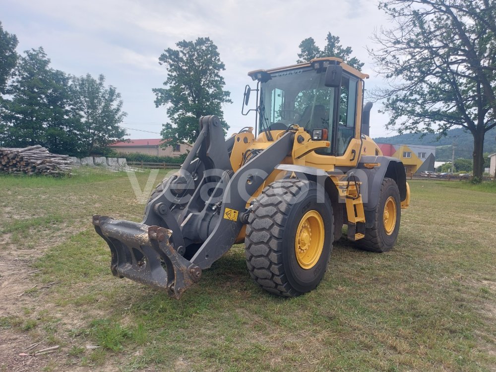 Online aukce: VOLVO  L70G