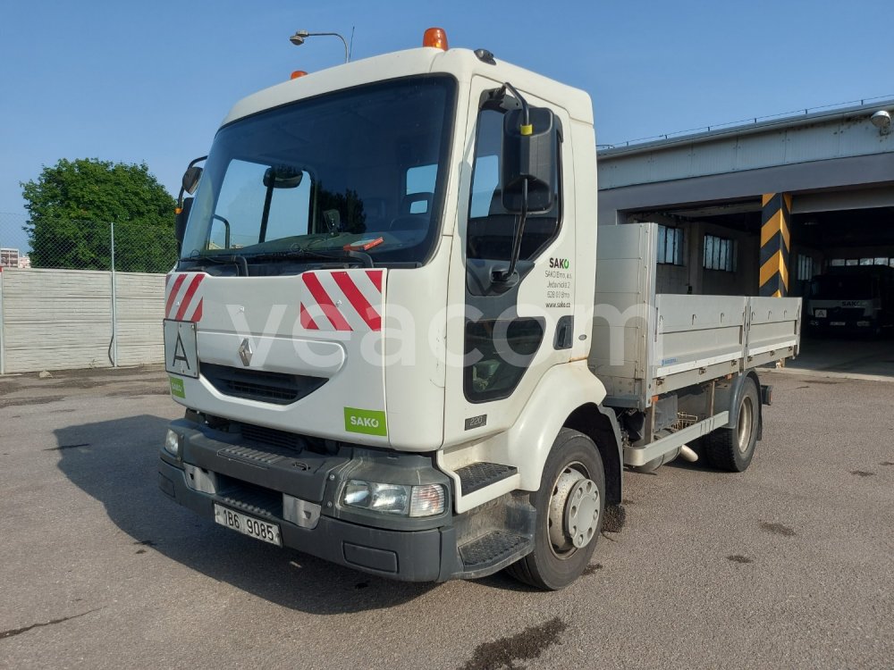 Online aukce: RENAULT  MIDLUM  220.12/C P 4X2-15.5