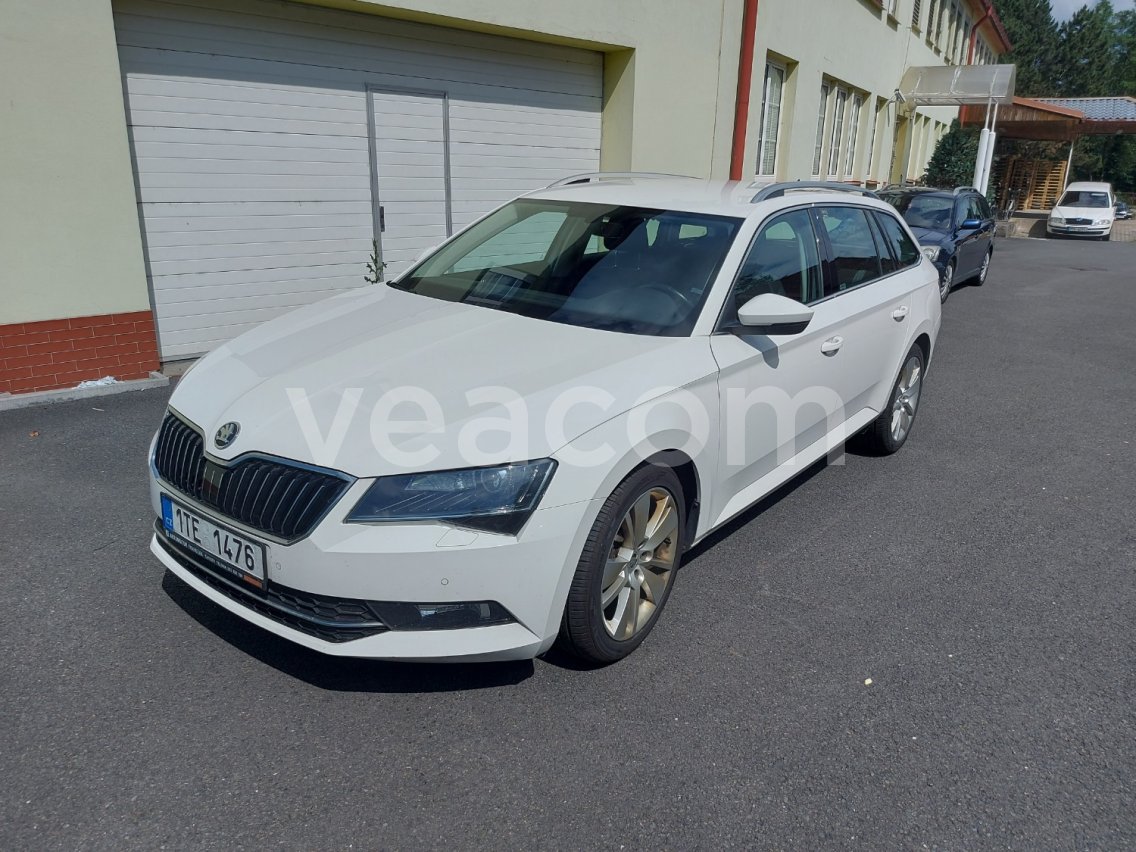 Online aukce: ŠKODA  SUPERB