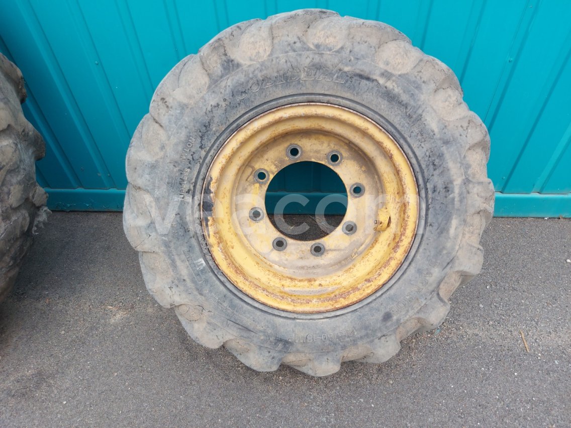 Online aukce:   1X PNEU NA DISKU SOLIDEAL BACKHOE
