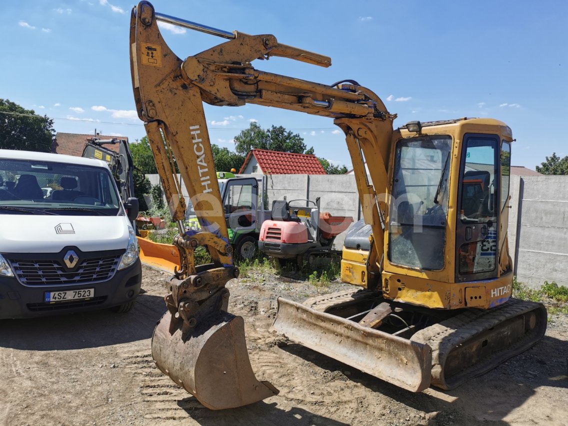 Online auction: HITACHI  EX 55 UR-3