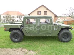 Online aukce:   HUMMER HMMWV M998