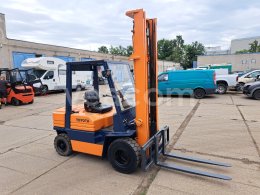 Online aukce: TOYOTA  02-5FDF25