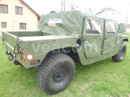 Online aukce:   HUMMER HMMWV M998