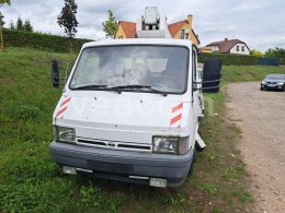 Online aukce: NISSAN  TRADE MP12