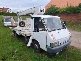 Online aukce: NISSAN  TRADE MP12