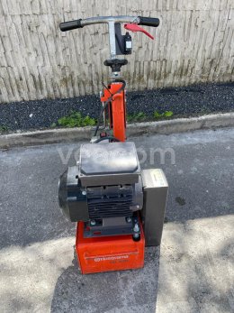 Online aukce:   HUSQVARNA CG200