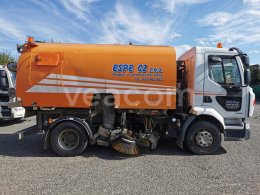 Online aukce: RENAULT  MIDLUM 240 LIGHT