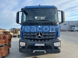 Online aukce: MB  AROCS 1835K + HR