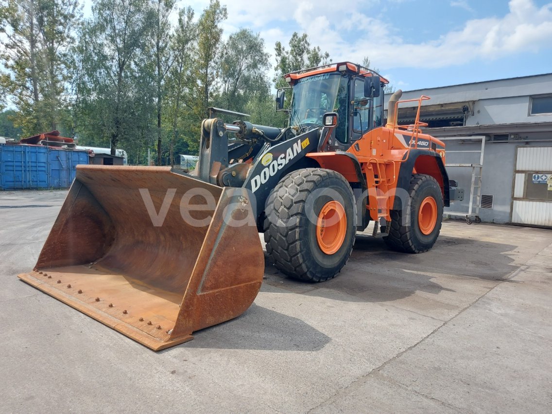 Online aukce: DOOSAN  DL450