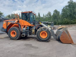 Online auction: DOOSAN  DL450