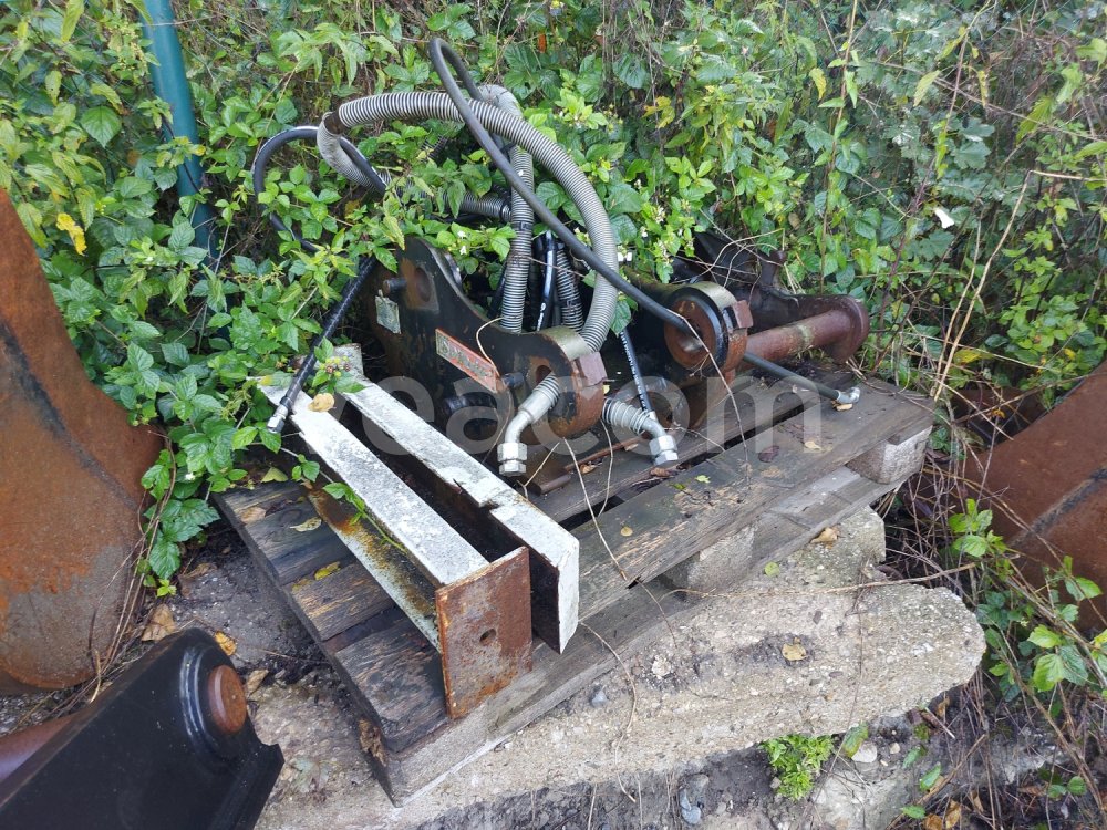 Online auction:  OILQUICK OQ60-5