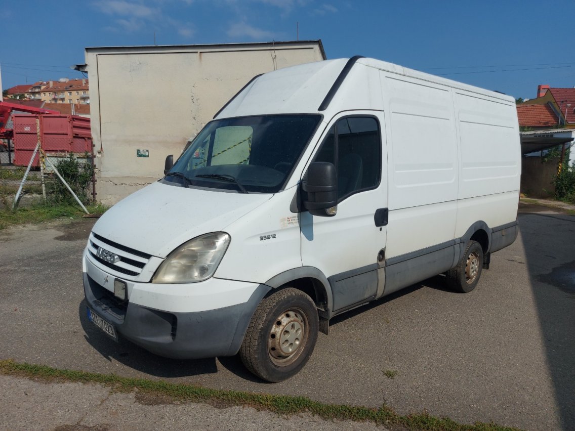 Online aukce: IVECO  DAILY 35 S12V