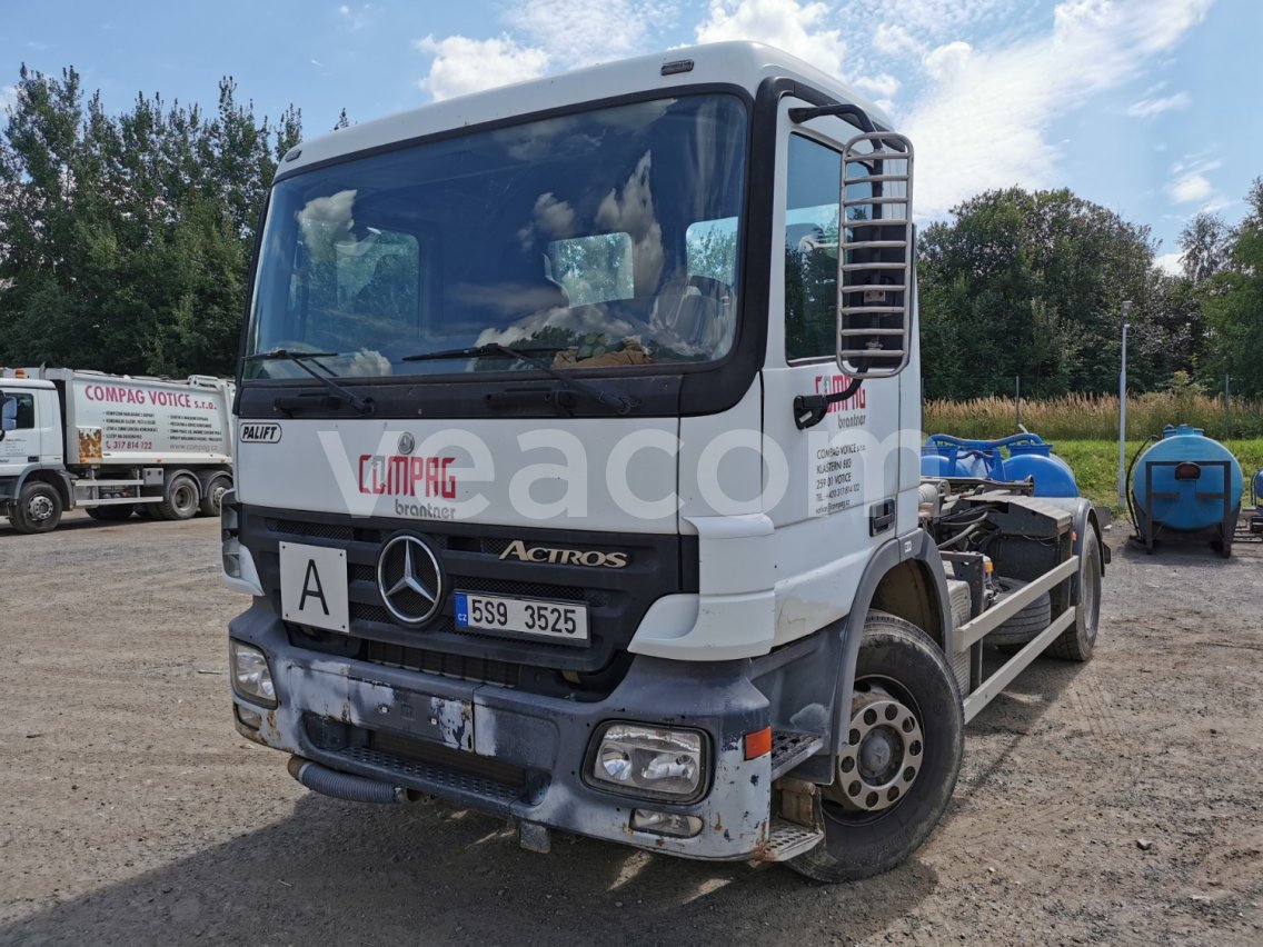 Online aukce: MB  ACTROS 1832