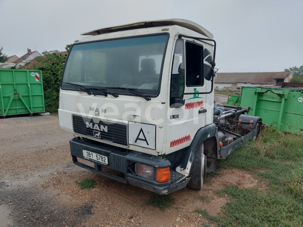 Online auction: MAN  8.163 L 2000