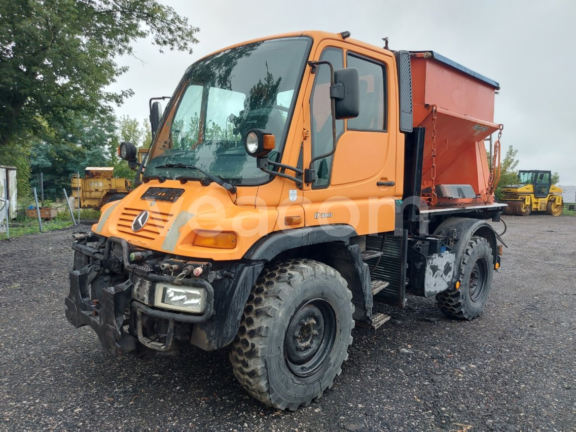 Online aukce: MB  UNIMOG U 300