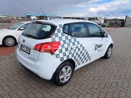 Online aukce: KIA  VENGA