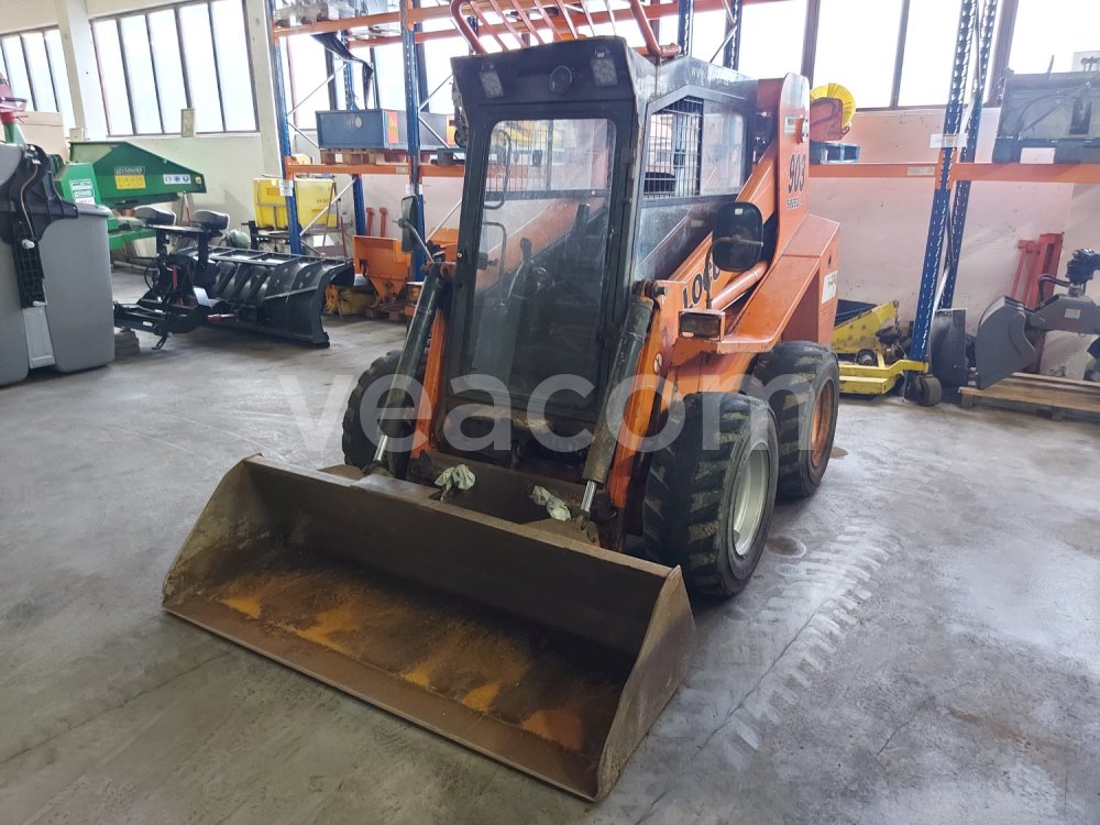 Online auction: LOCUST  L 903 SPEED+