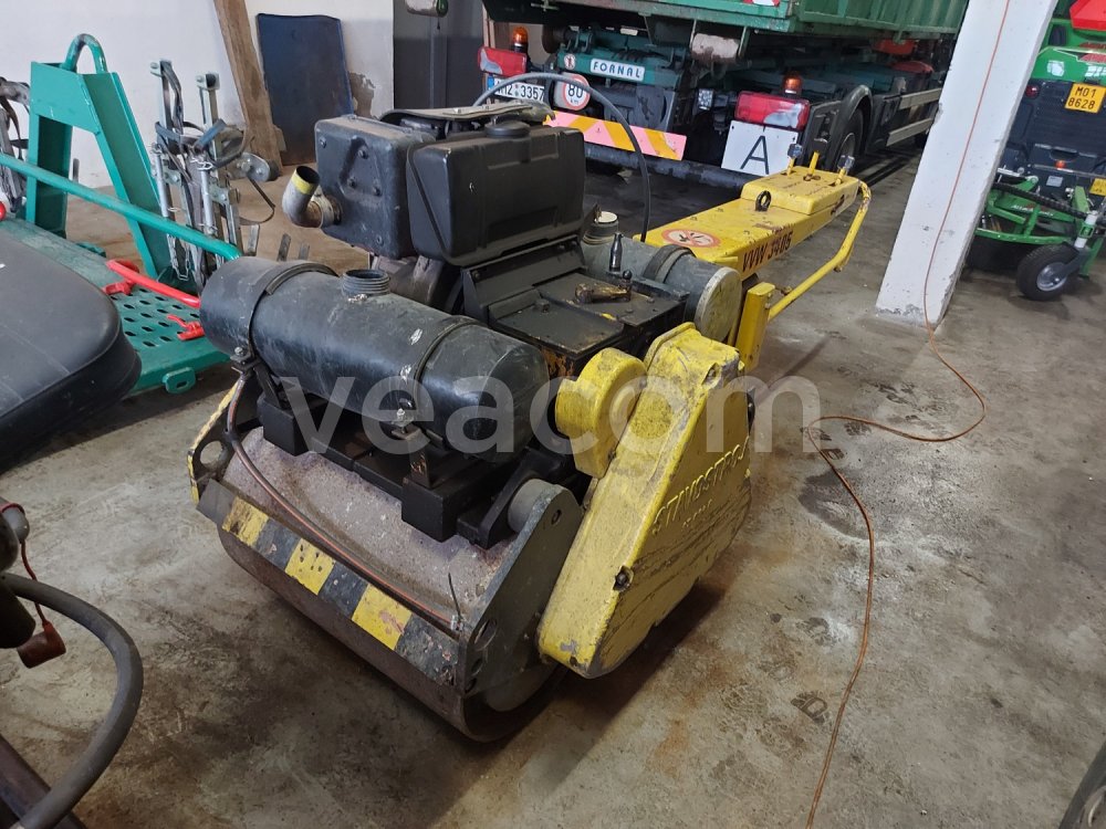 Online auction:  STAVOSTROJ