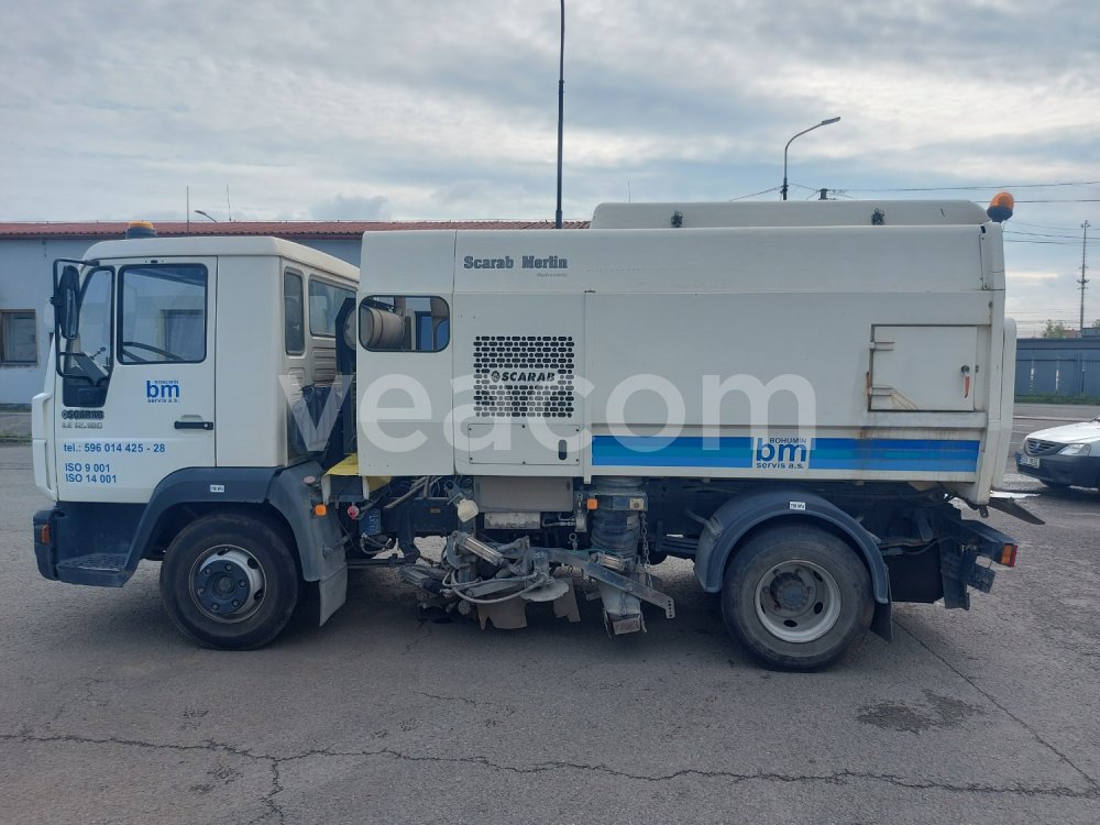 Online auction: MAN  LE 12.180