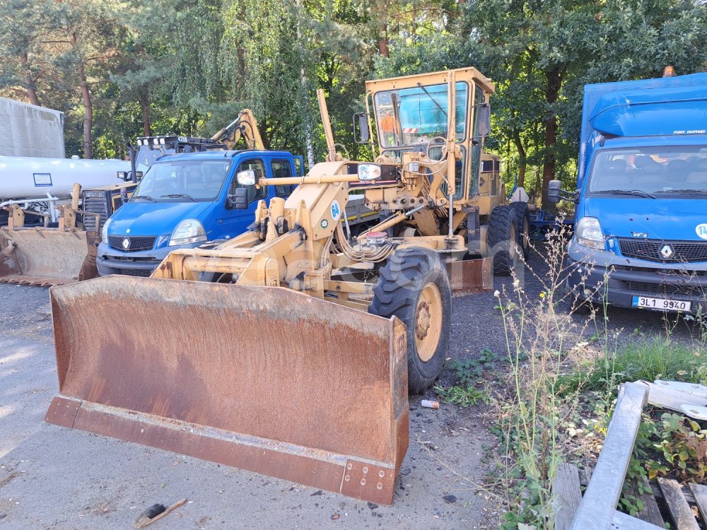 Online aukce: CATERPILLAR  12H