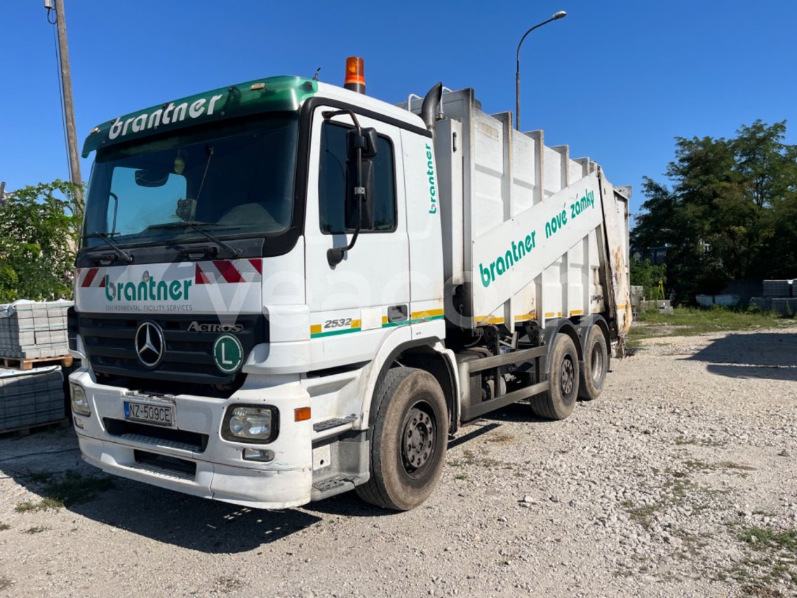 Online aukce: MB  2532 L 6X2