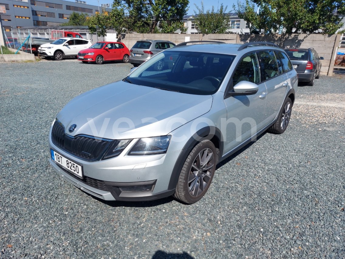 Aukcja internetowa: ŠKODA Octavia SCOUT 2.0 TDI 4X4
