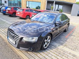 Online aukce: AUDI  A8
