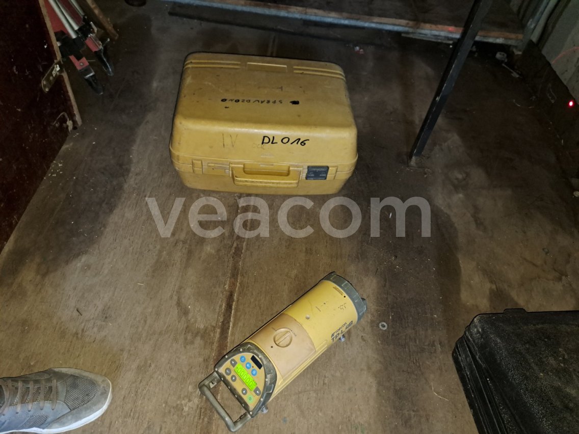 Online aukce:   TOPCON TP-L4B (DL016)
