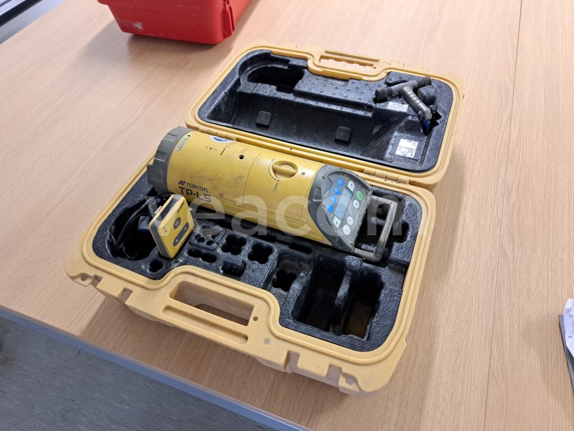 Online aukce:   TOPCON TP-L5