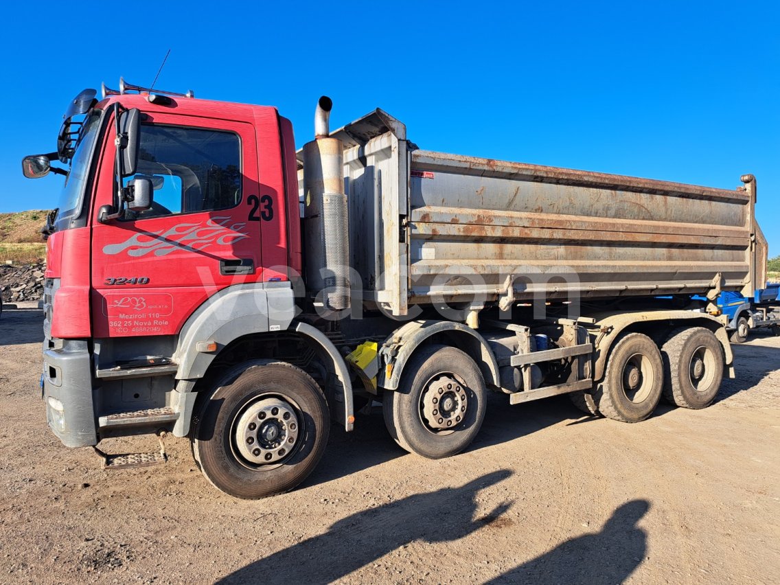 Online-Versteigerung: MERCEDES-BENZ  AXOR 3240 K 8X4/4