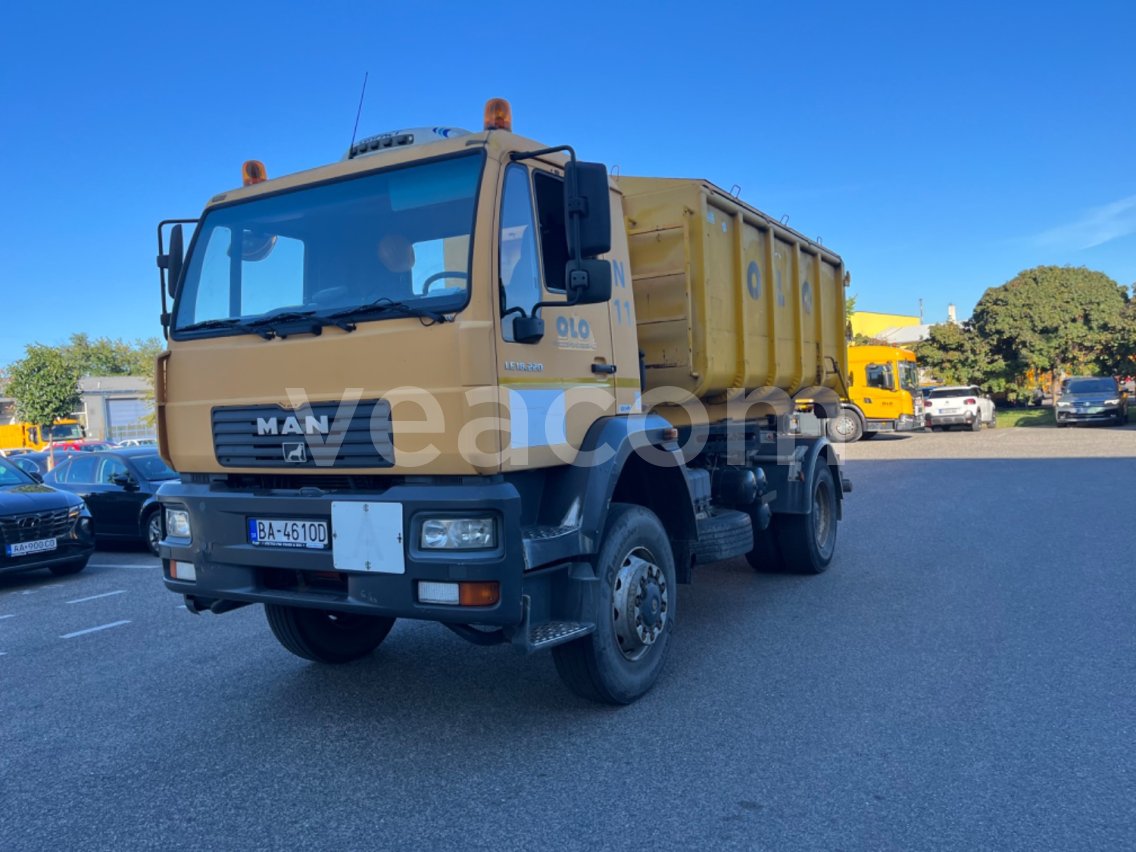 Aukcja internetowa: MAN  LE 18.220 4X4