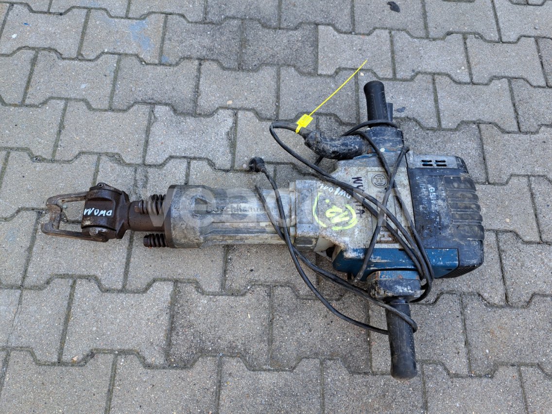 Online aukce:   BOSCH GSH 27 VC (DW011)