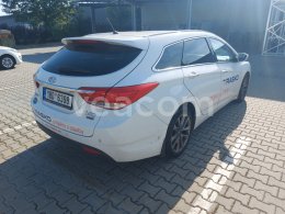 Online-Versteigerung: HYUNDAI  I40