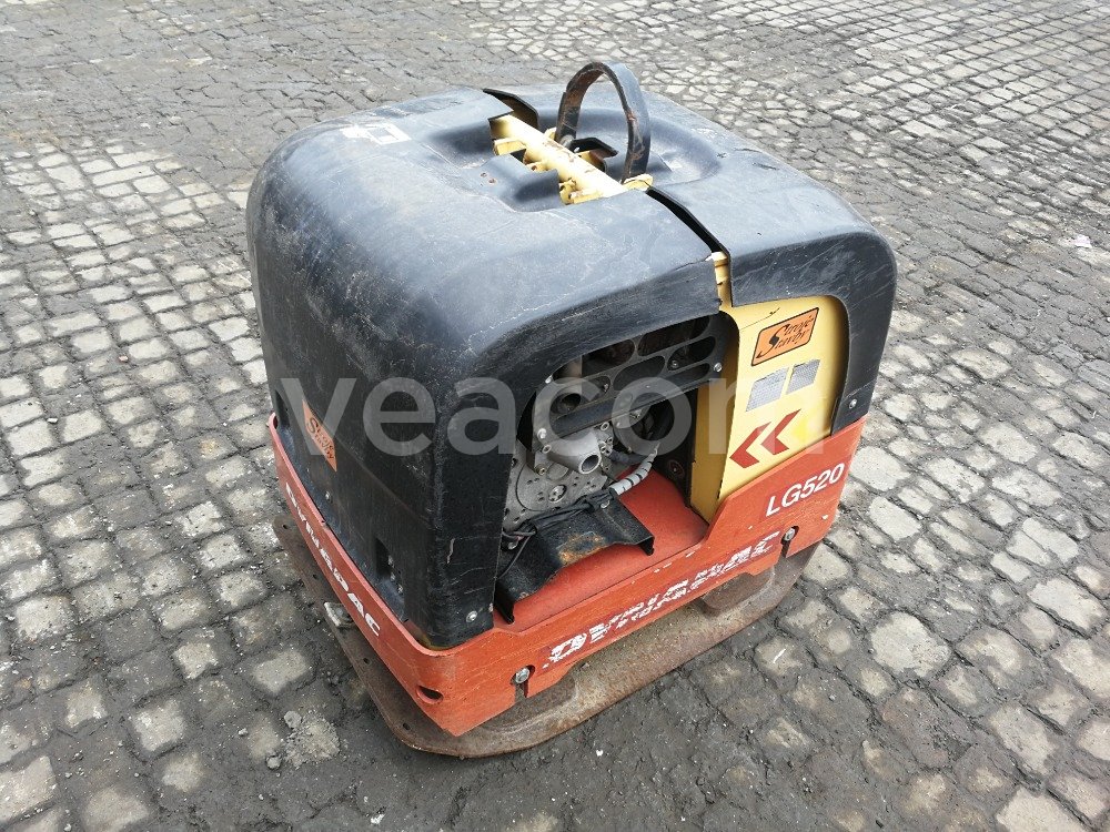 Online auction: DYNAPAC  LG520