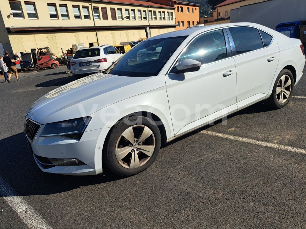 Online aukce: ŠKODA  SUPERB